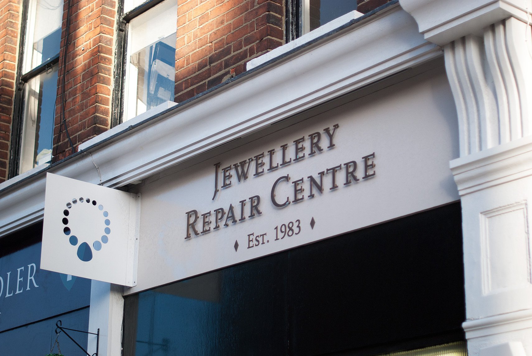 Bromley Strategy objectif Graphic Design London